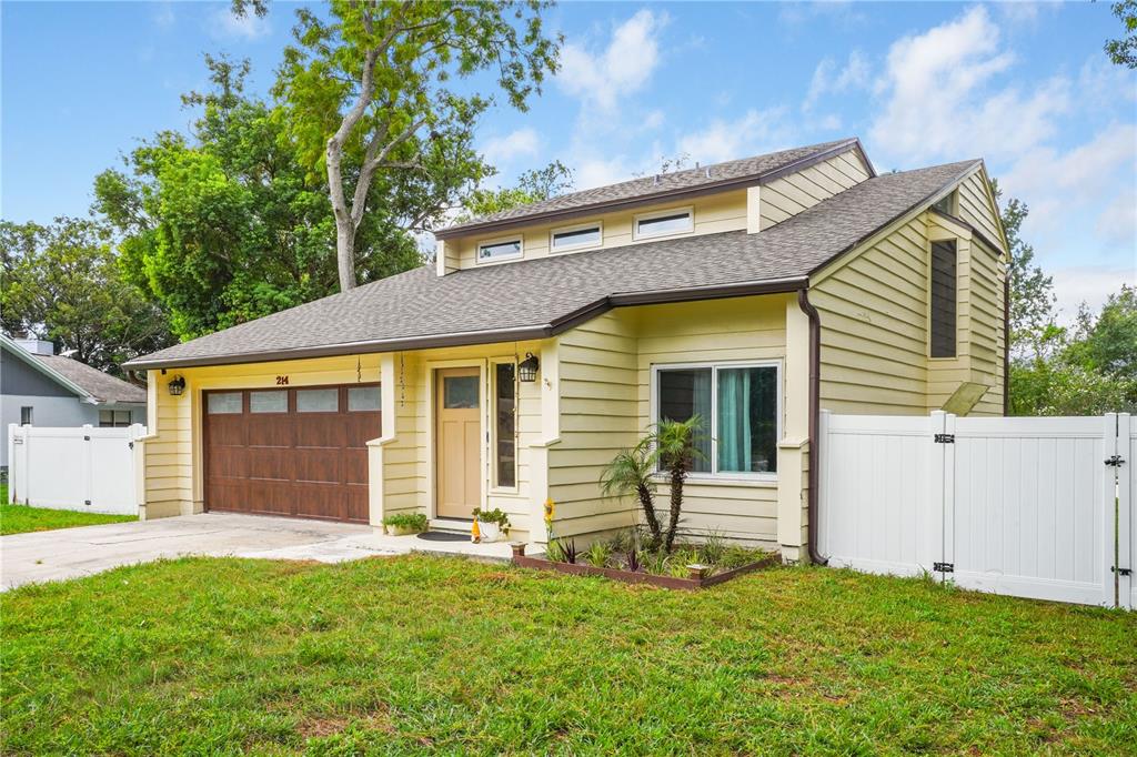Property for sale at 214 PEMBROOK PLACE, LONGWOOD, FL, 32779