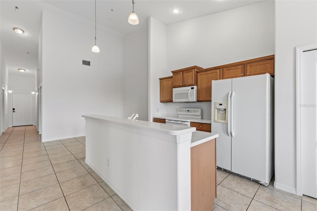 Property for sale at 1003 FAIRWAYCOVE LANE UNIT 207, BRADENTON, FL, 34212