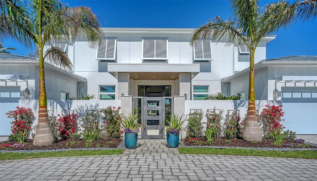 Property for sale at 1521 S LAKE SHORE DRIVE, SARASOTA, FL, 34231