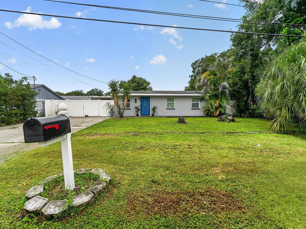 Property for sale at 9218 W ROBSON STREET, TAMPA, FL, 33615