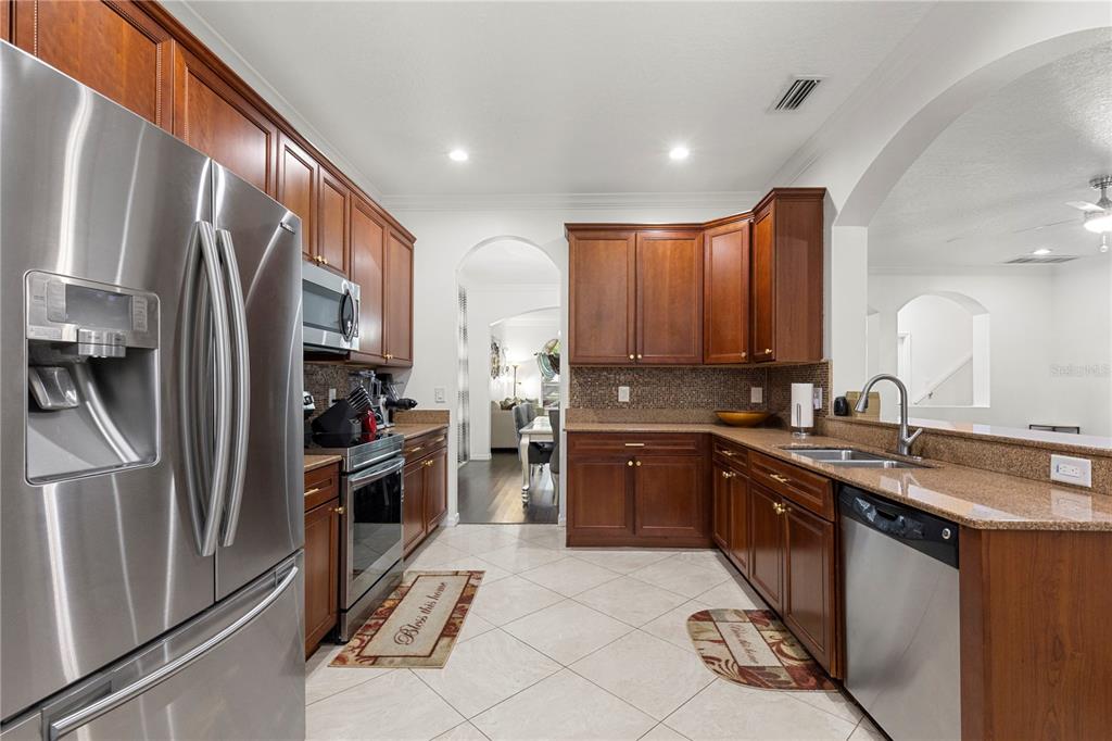 Property for sale at 6932 GRAY CATBIRD LOOP, WESLEY CHAPEL, FL, 33545