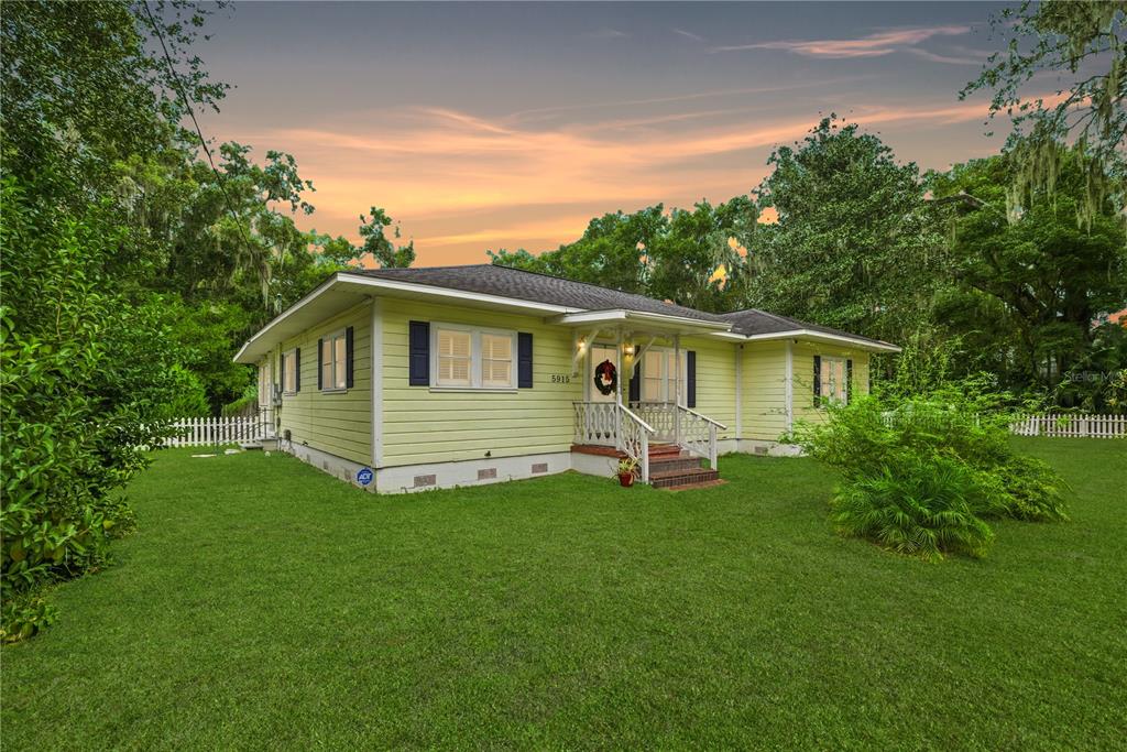 Property for sale at 5915 AVENUE F, MC INTOSH, FL, 32664