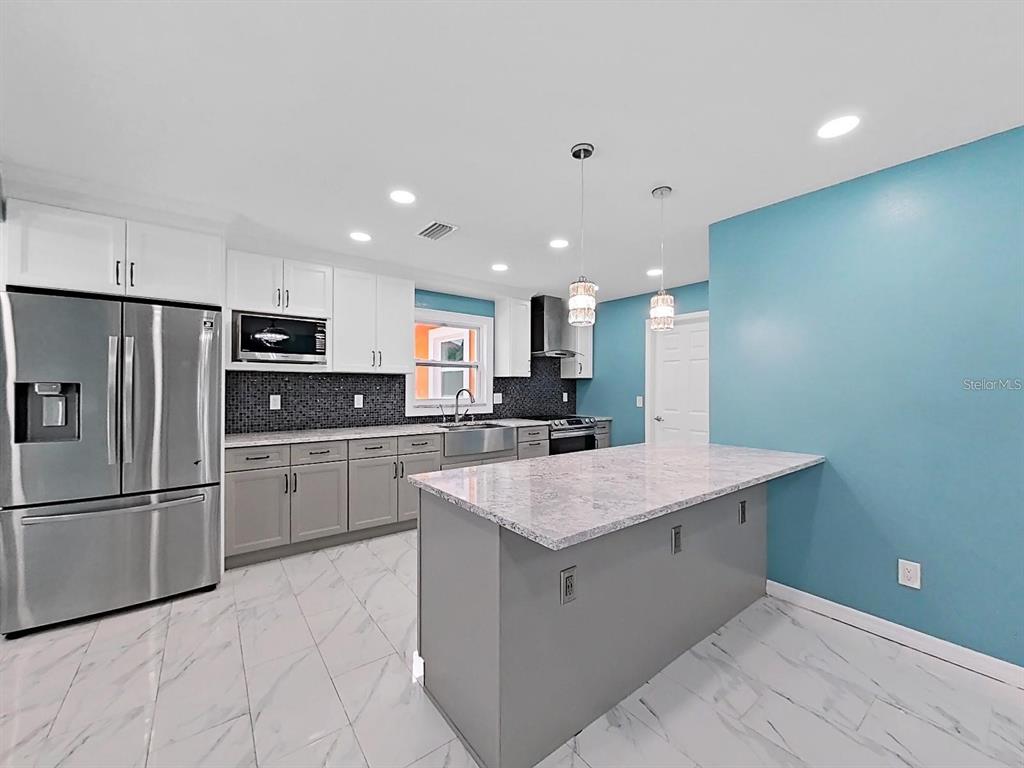Property for sale at 1613 33RD STREET SE, RUSKIN, FL, 33570