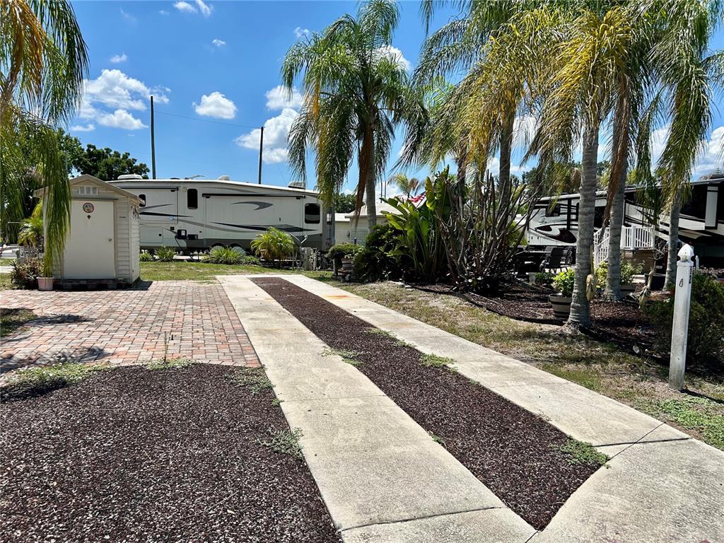 Property for sale at 2928 BIRDIE DRIVE, BOWLING GREEN, FL, 33834