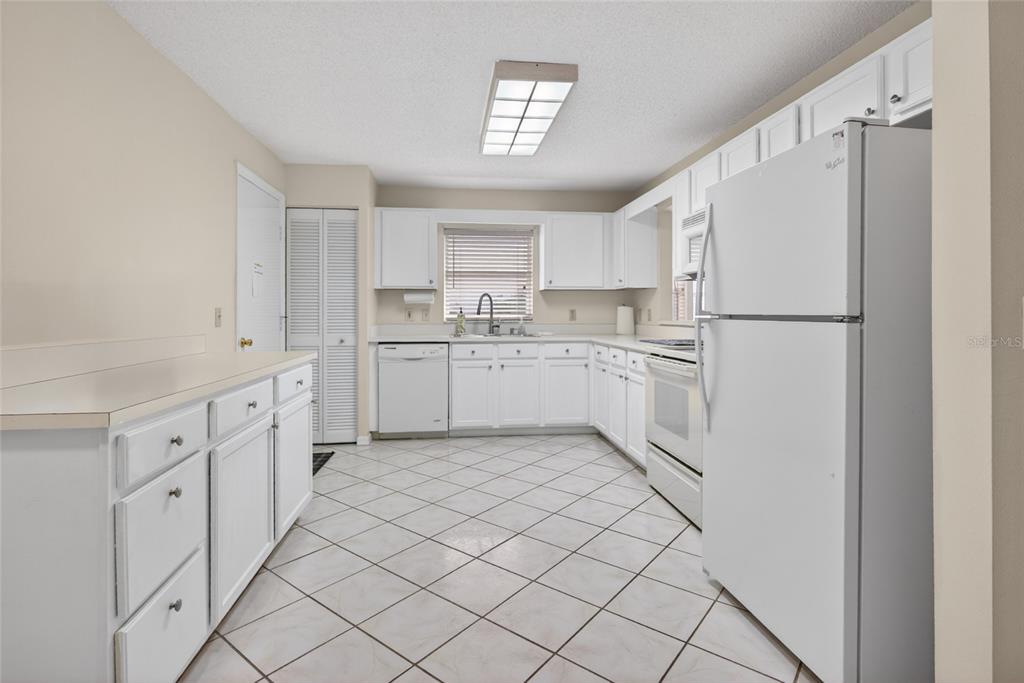 Property for sale at 9077 SW 91ST CIRCLE, OCALA, FL, 34481