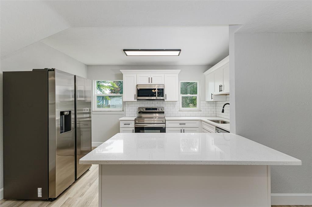 Property for sale at 526 VICTORIA BOULEVARD, AUBURNDALE, FL, 33823