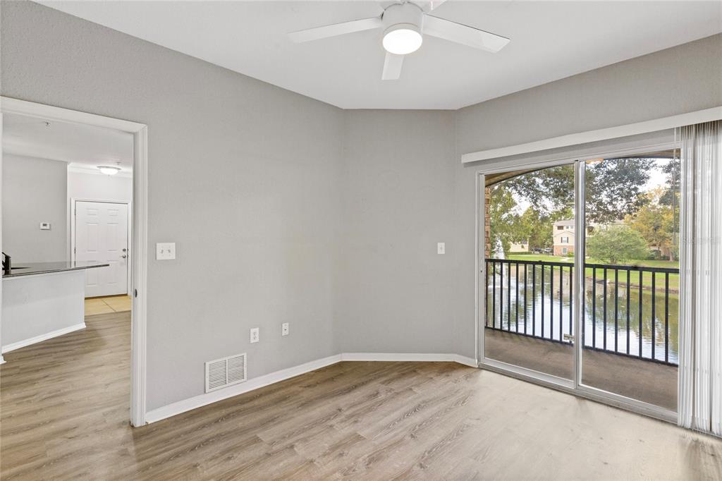 Property for sale at 10105 COURTNEY OAKS CIRCLE UNIT 203, TAMPA, FL, 33619