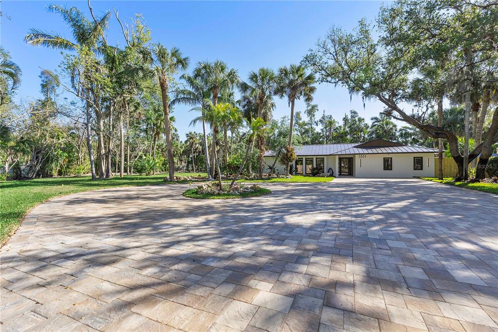 Property for sale at 3511 HERITAGE LANE, FORT MYERS, FL, 33908