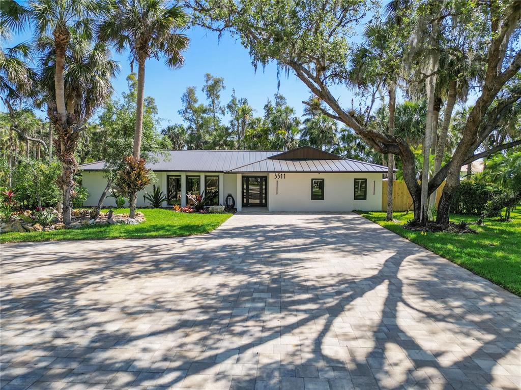 Property for sale at 3511 HERITAGE LANE, FORT MYERS, FL, 33908