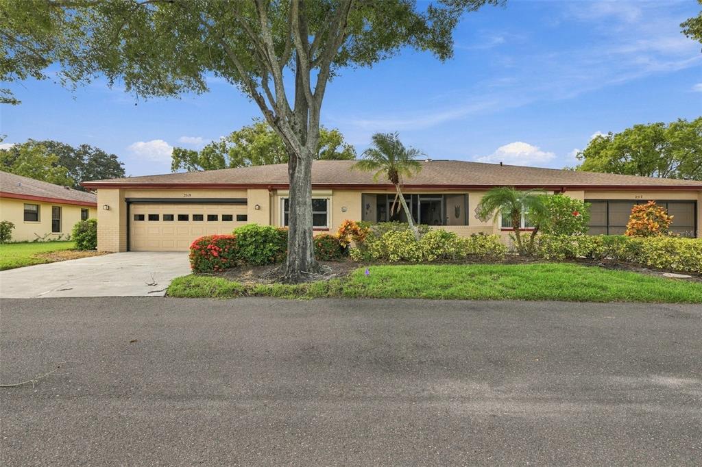 Property for sale at 2519 LONIGAN PLACE UNIT 287, SUN CITY CENTER, FL, 33573