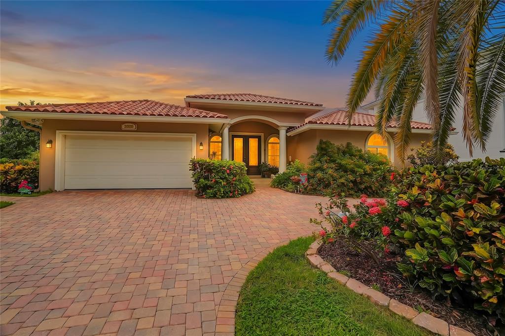 Property for sale at 2001 ILLINOIS AVE NE, ST PETERSBURG, FL, 33703