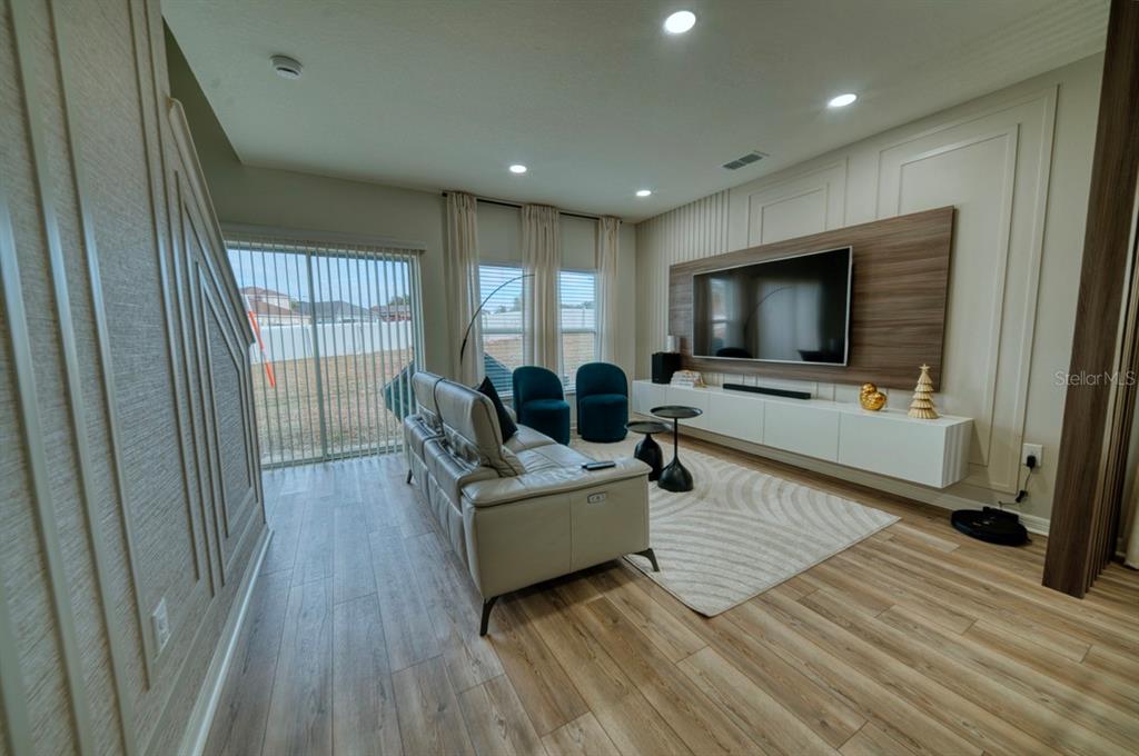 Property for sale at 1568 MIRABELLA CIRCLE, DAVENPORT, FL, 33897