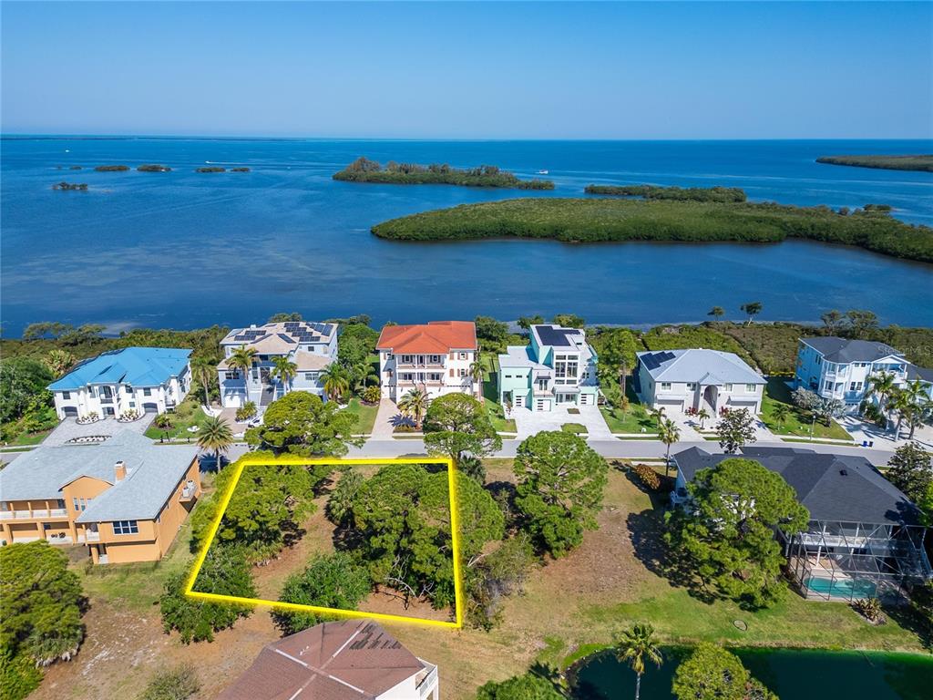 Property for sale at HARBOUR WATCH CIRCLE, TARPON SPRINGS, FL, 34689