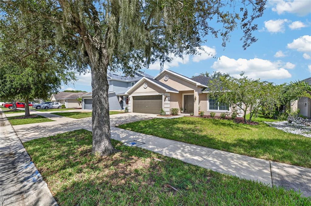 Property for sale at 10747 STANDING STONE DRIVE, WIMAUMA, FL, 33598