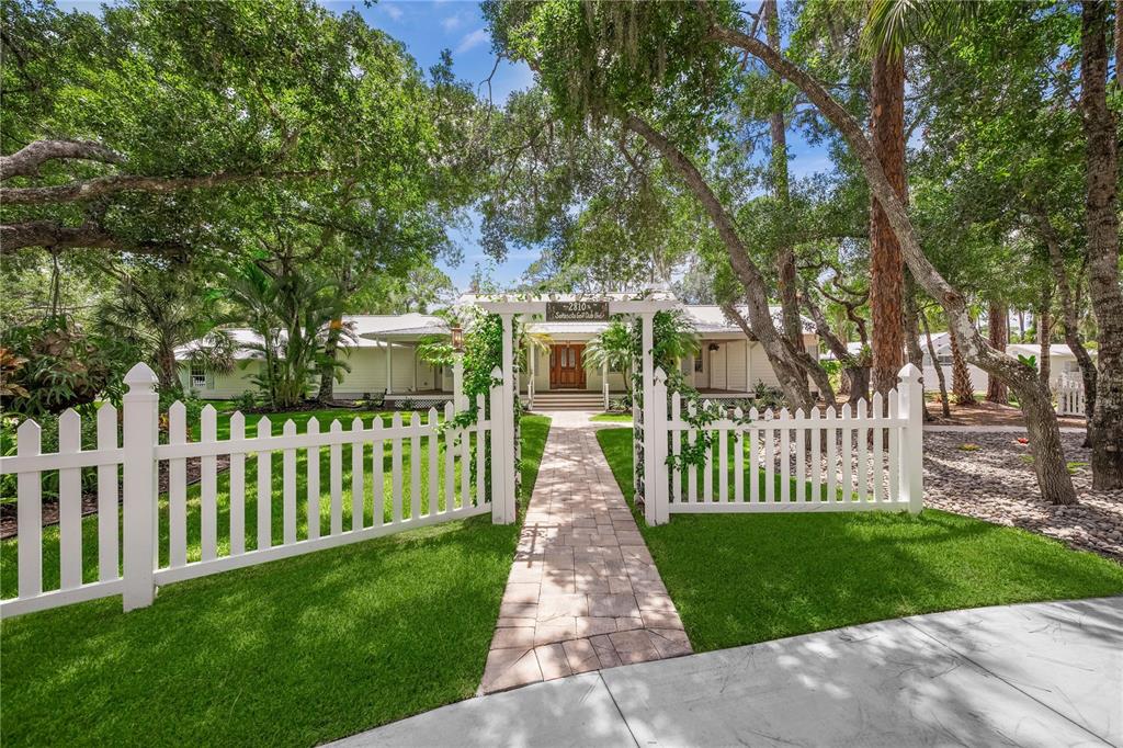 Property for sale at 2810 SARASOTA GOLF CLUB BOULEVARD, SARASOTA, FL, 34240