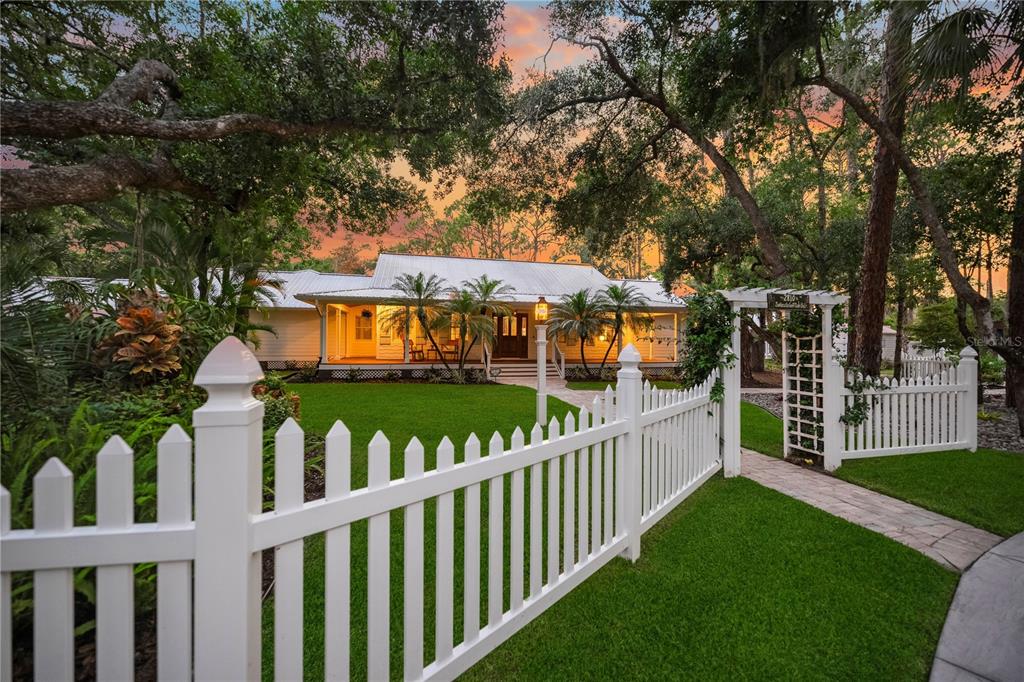 Property for sale at 2810 SARASOTA GOLF CLUB BOULEVARD, SARASOTA, FL, 34240