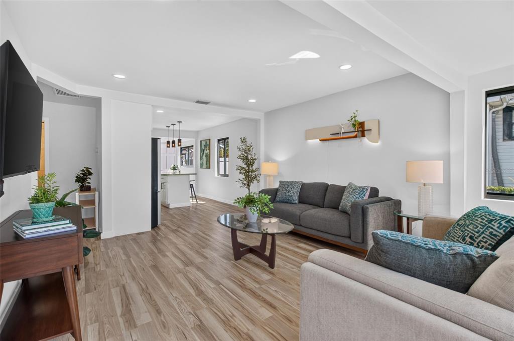 Spacious living room