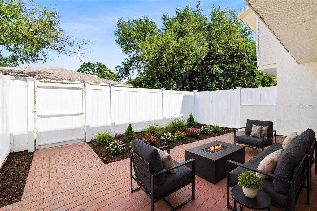 Enclosed, private backyard. 7256 Moffatt lane pinellas park