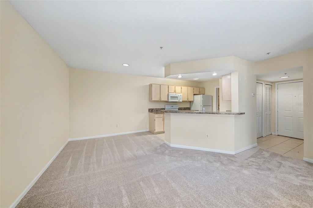 Property for sale at 737 CREST PINES DRIVE UNIT 634, ORLANDO, FL, 32828