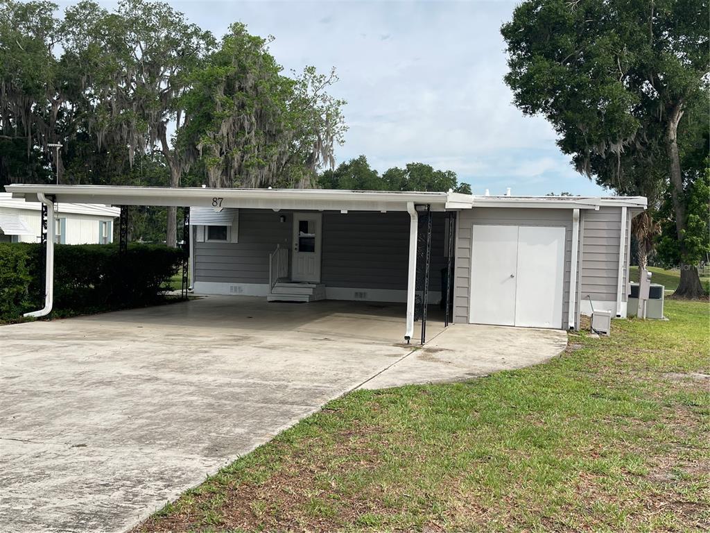 Property for sale at 87 N BOBWHITE ROAD, WILDWOOD, FL, 34785
