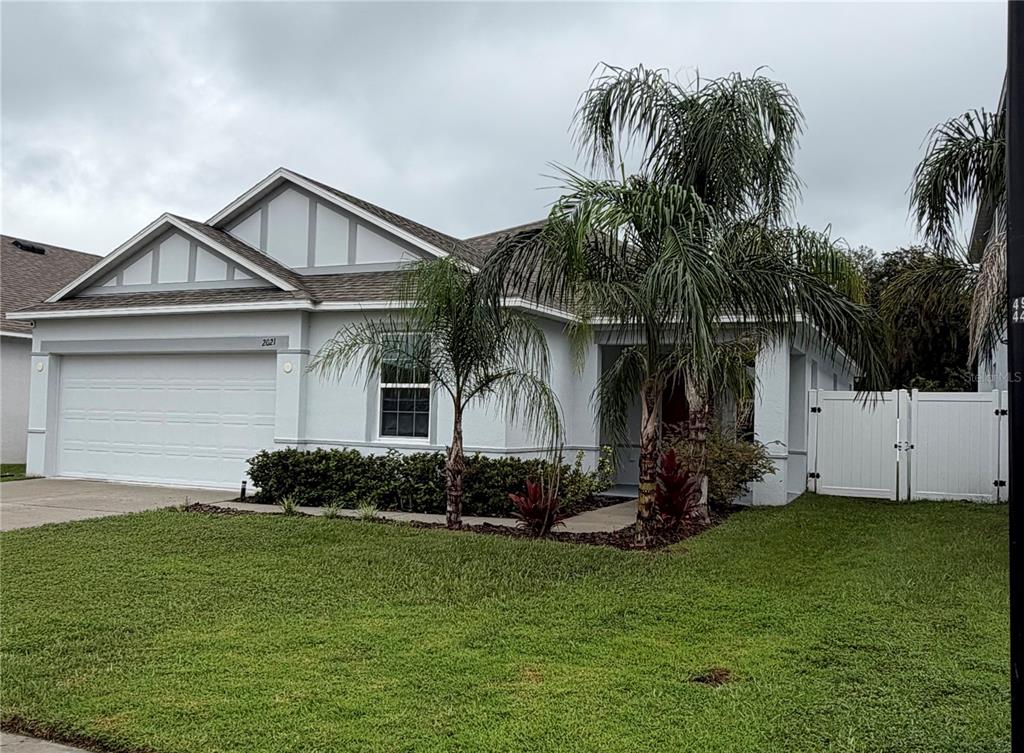 Property for sale at 2021 CANTON PARK DRIVE, WINTER HAVEN, FL, 33881
