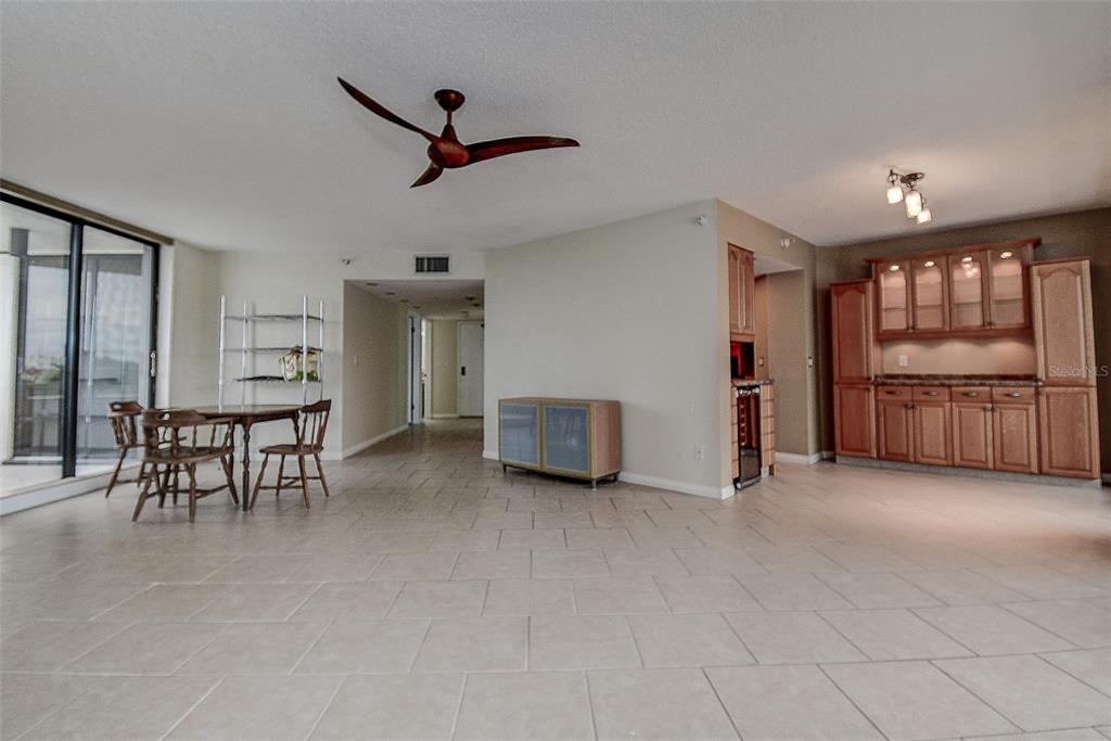 Property for sale at 5940 PELICAN BAY PLAZA S UNIT 406, GULFPORT, FL, 33707