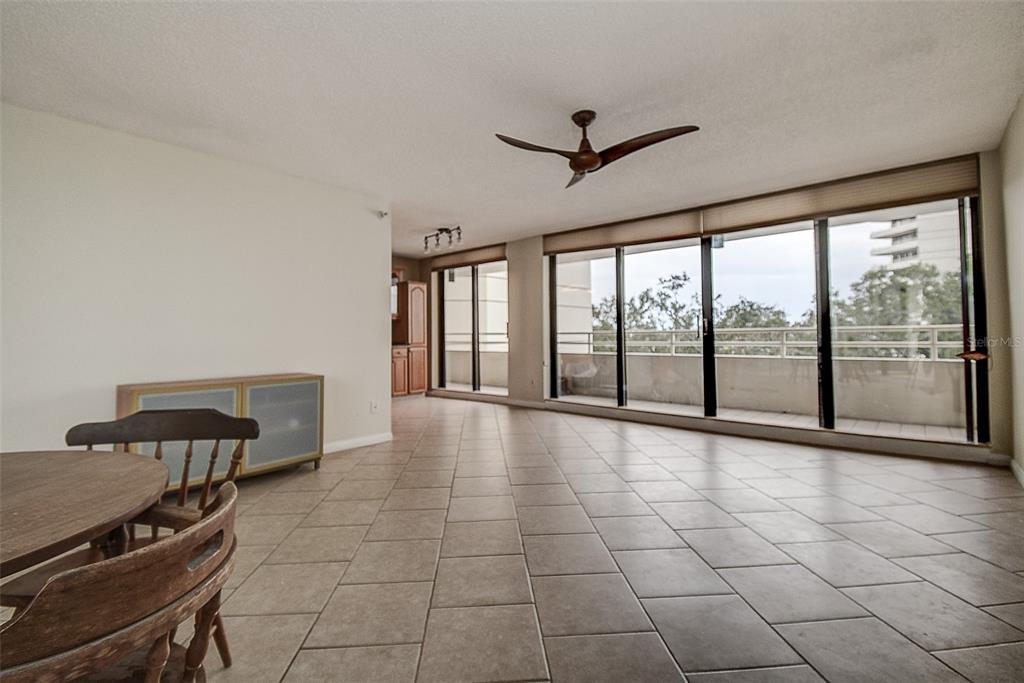 Property for sale at 5940 PELICAN BAY PLAZA S UNIT 406, GULFPORT, FL, 33707