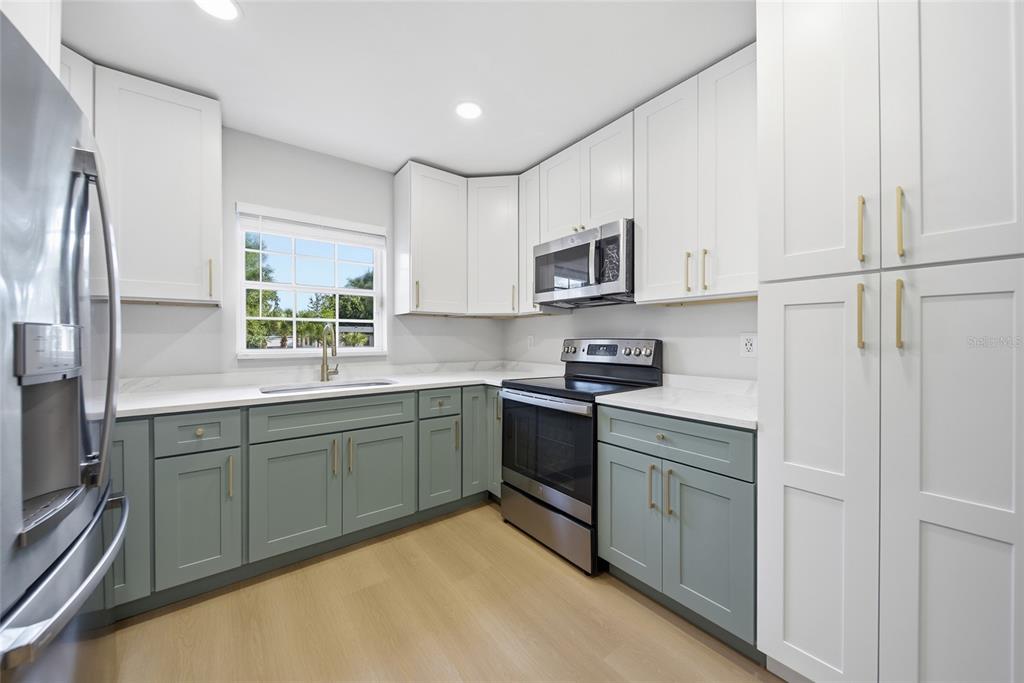 Property for sale at 5401 E 98TH AVENUE, TEMPLE TERRACE, FL, 33617