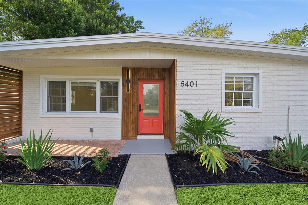 Property for sale at 5401 E 98TH AVENUE, TEMPLE TERRACE, FL, 33617
