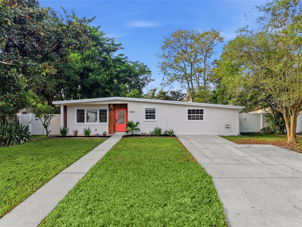 Property for sale at 5401 E 98TH AVENUE, TEMPLE TERRACE, FL, 33617