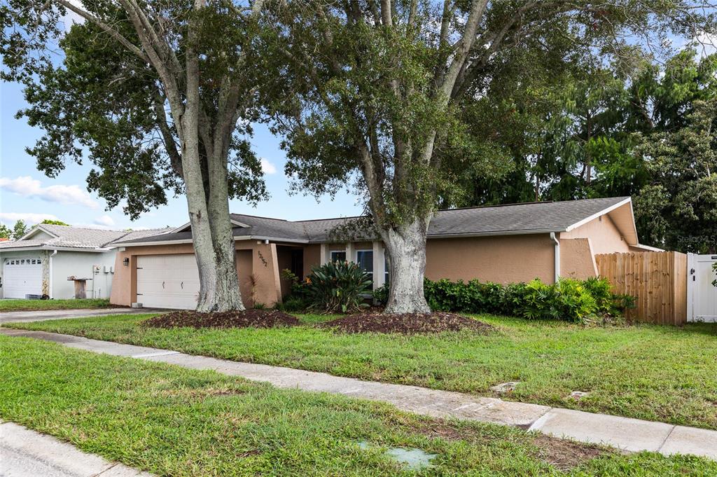 Property for sale at 12152 BONNIE TERRACE, SEMINOLE, FL, 33772