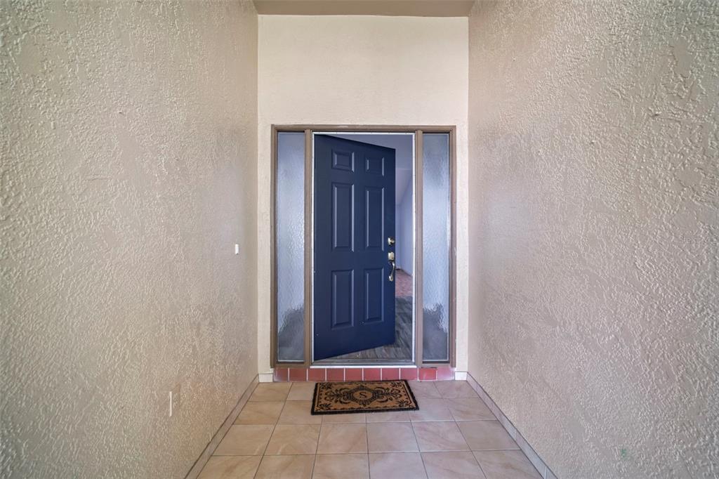 Front Door Lanai Entrance