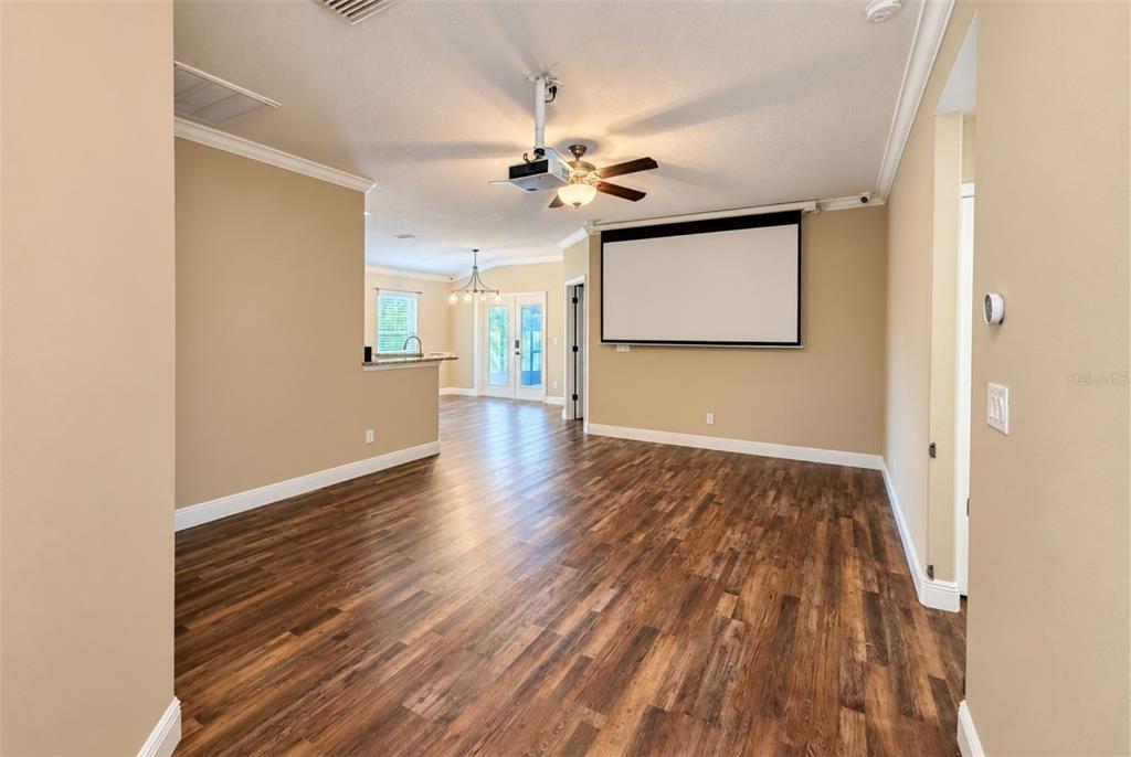 Property for sale at 362 LAKE STREET, UMATILLA, FL, 32784