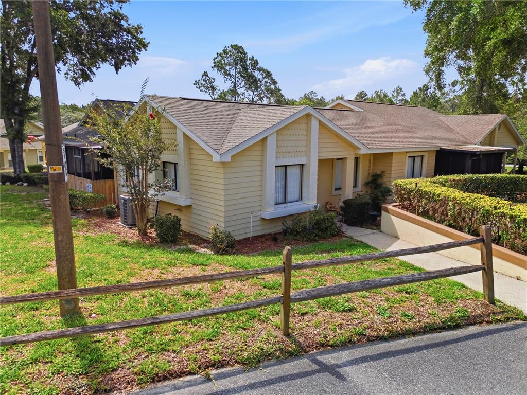 Property for sale at 8160 STURBRIDGE COURT UNIT 8160, WEEKI WACHEE, FL, 34613