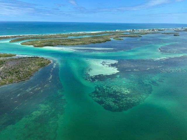 30 minutes from your backyard by boat to the Glorious Gulf!