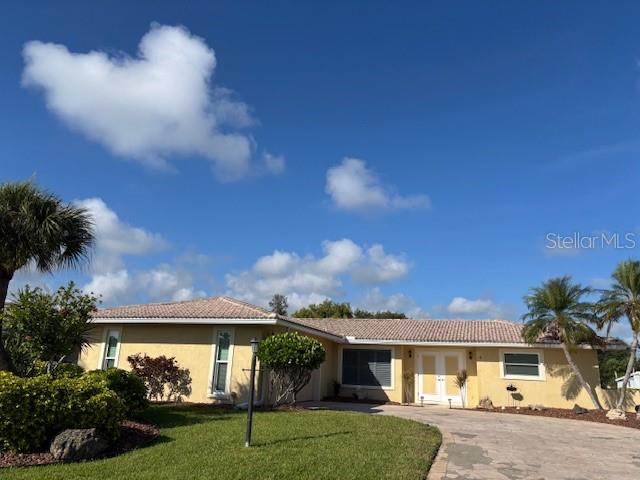Property for sale at 4 WINDSOR DRIVE, ENGLEWOOD, FL, 34223