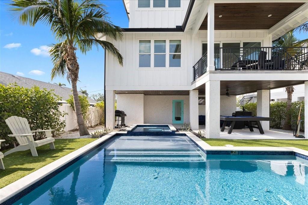 Pool & Spa
