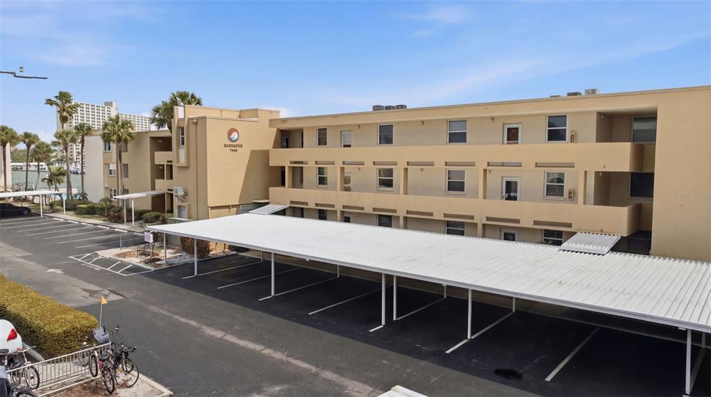 Property for sale at 7465 BAY ISLAND DRIVE S UNIT 112, SOUTH PASADENA, FL, 33707