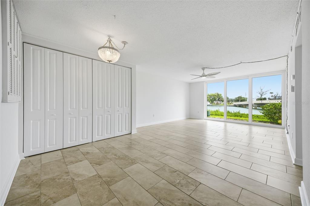 Property for sale at 7465 BAY ISLAND DRIVE S UNIT 112, SOUTH PASADENA, FL, 33707