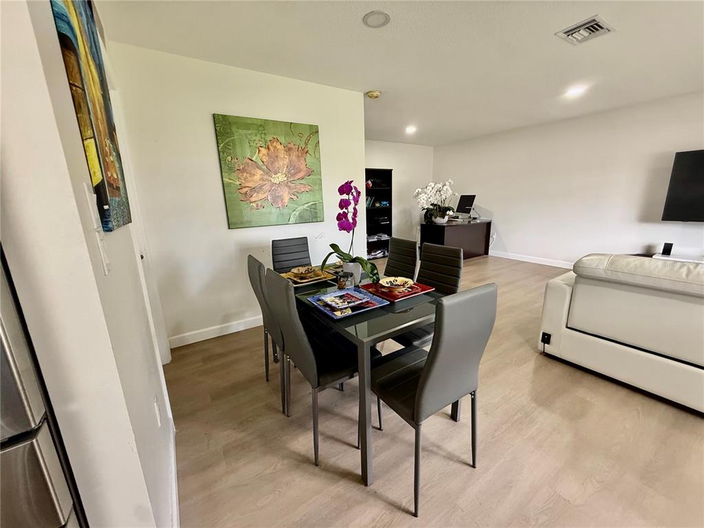 Dinning area/living room