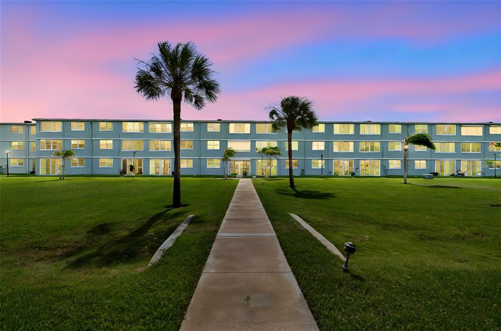 Property for sale at 4715 BAY STREET NE UNIT 223, ST PETERSBURG, FL, 33703