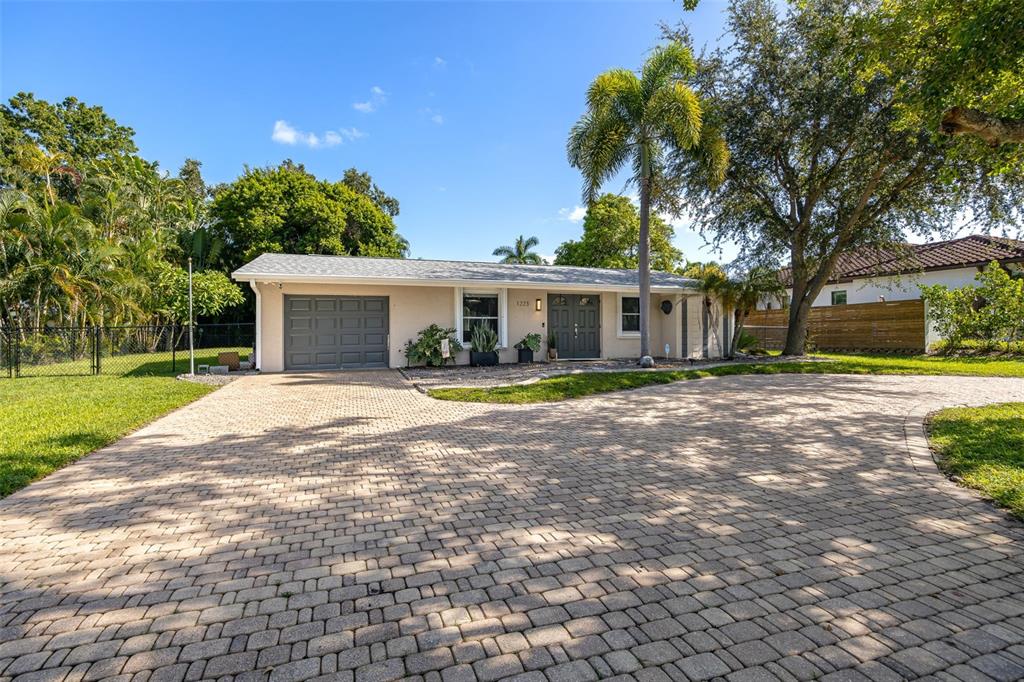 Property for sale at 1223 BILTMORE DRIVE, FORT MYERS, FL, 33901