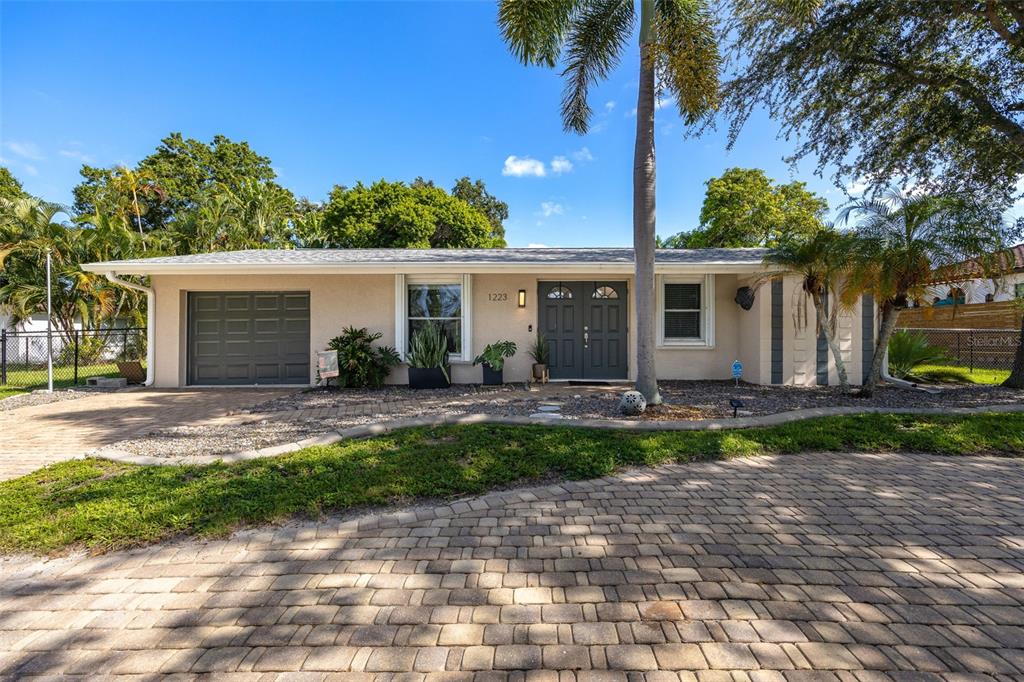 Property for sale at 1223 BILTMORE DRIVE, FORT MYERS, FL, 33901