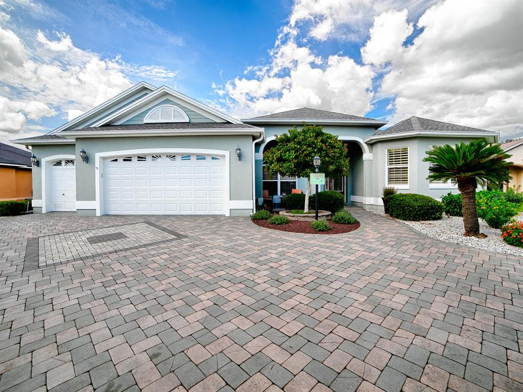AN AMAZING CUSTOM PREMIER NATCHEZ WITH OVER 3100 SQ. FT. OF LIVING SPACE, WITH ROOM FOR A POOL AND PRIVACY LOCATED IN BRIDGEPORT AT LAKE MIONA!