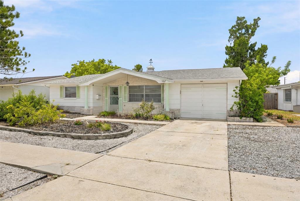 Property for sale at 1207 LODESTAR DRIVE, HOLIDAY, FL, 34690