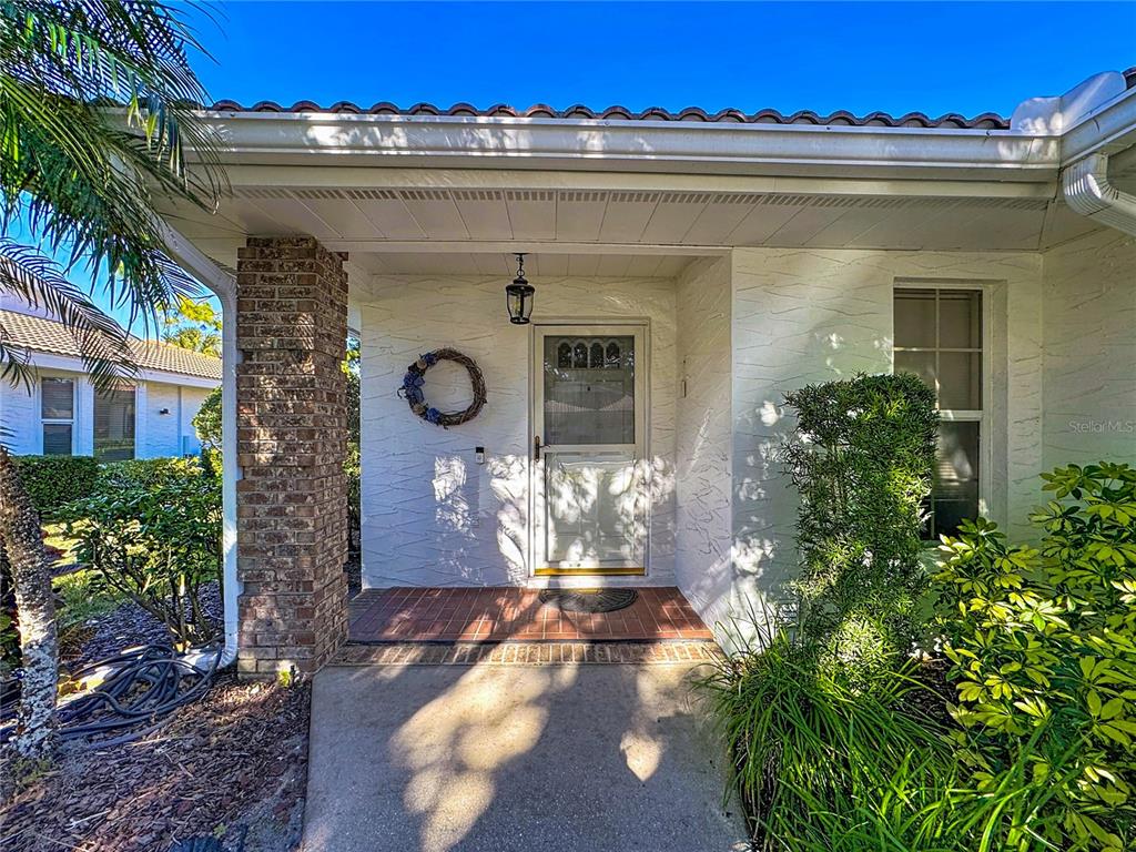 Please enter to see this lovely villa.