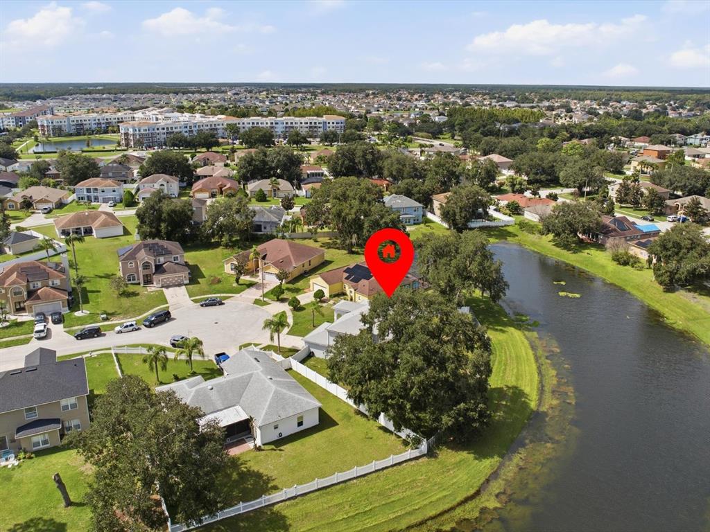 Property for sale at 207 REDWOOD BARK TRAIL, KISSIMMEE, FL, 34758