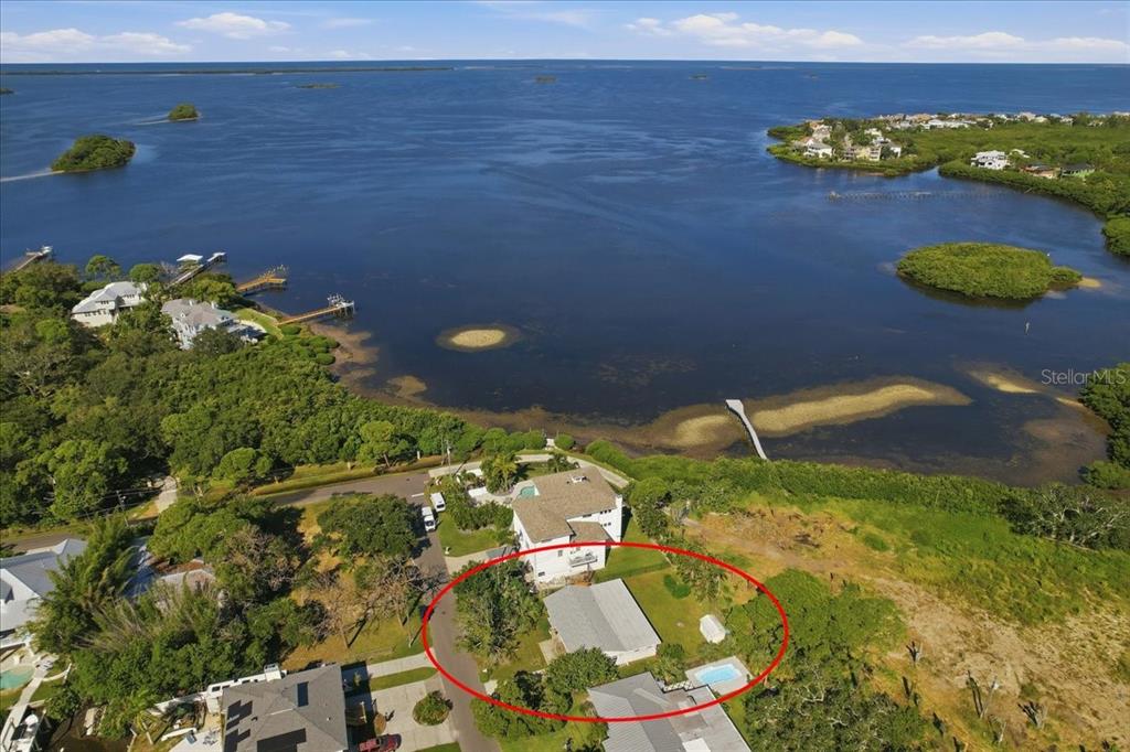 STEPS FROM THE GULF WITH KAYAK AND PADDLE BOARD WATER ACCESS!