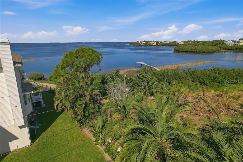 BUILD UP AND THIS COULD BE YOUR NORTH WEST GULF FRONT WATER VIEW!