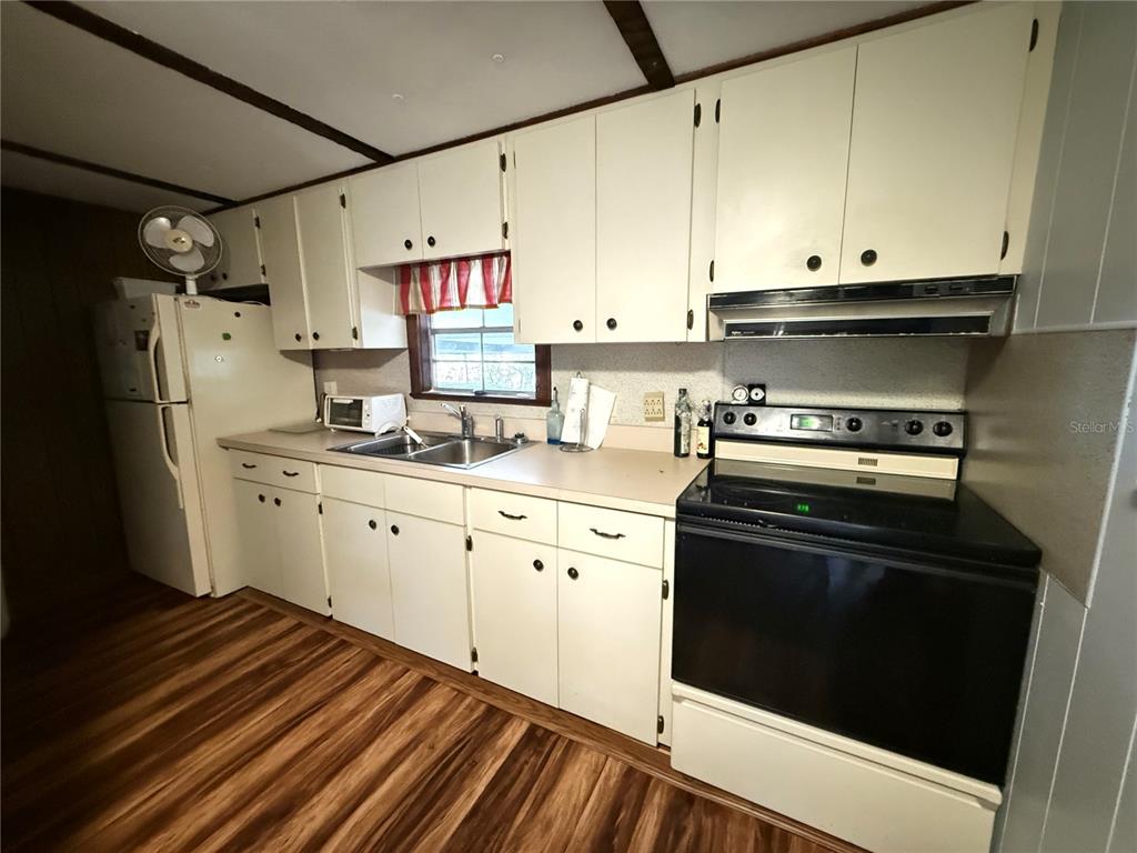 Property for sale at 69 ROSALIE OAKS BOULEVARD, LAKE WALES, FL, 33898